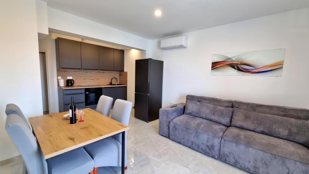 Apartments Zorica Duce Bagian luar foto