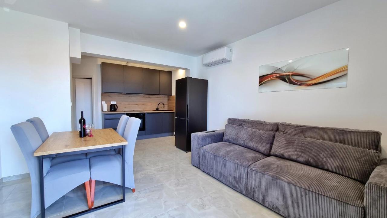 Apartments Zorica Duce Bagian luar foto