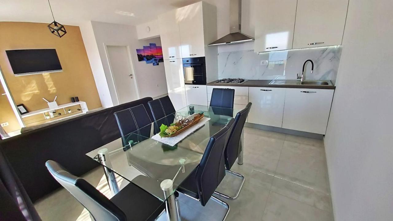 Apartments Zorica Duce Bagian luar foto