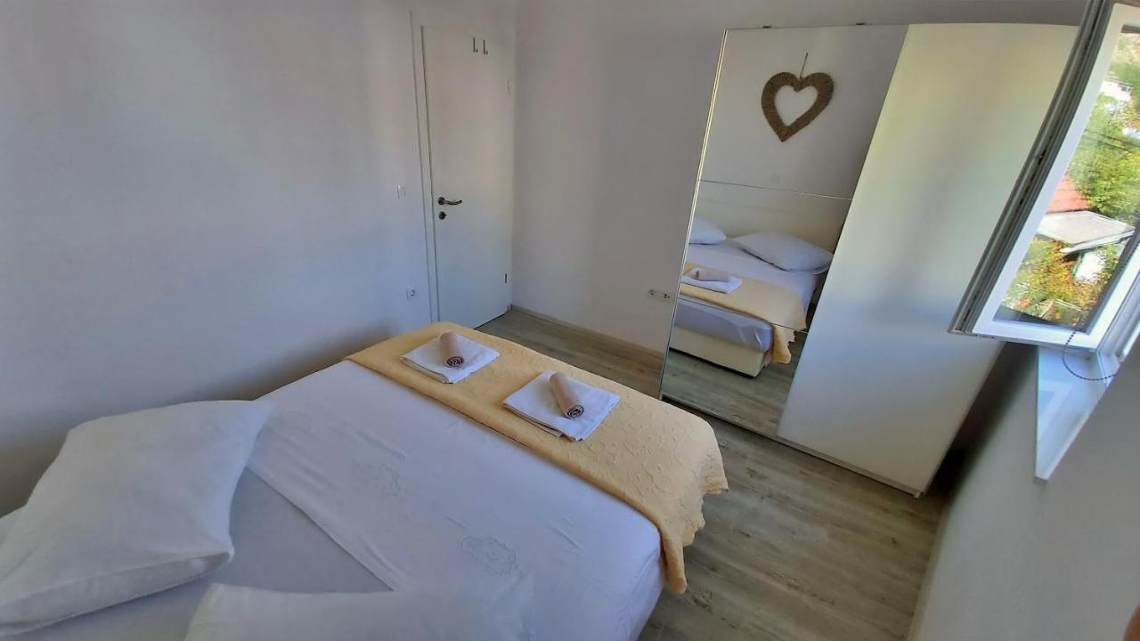 Apartments Zorica Duce Bagian luar foto
