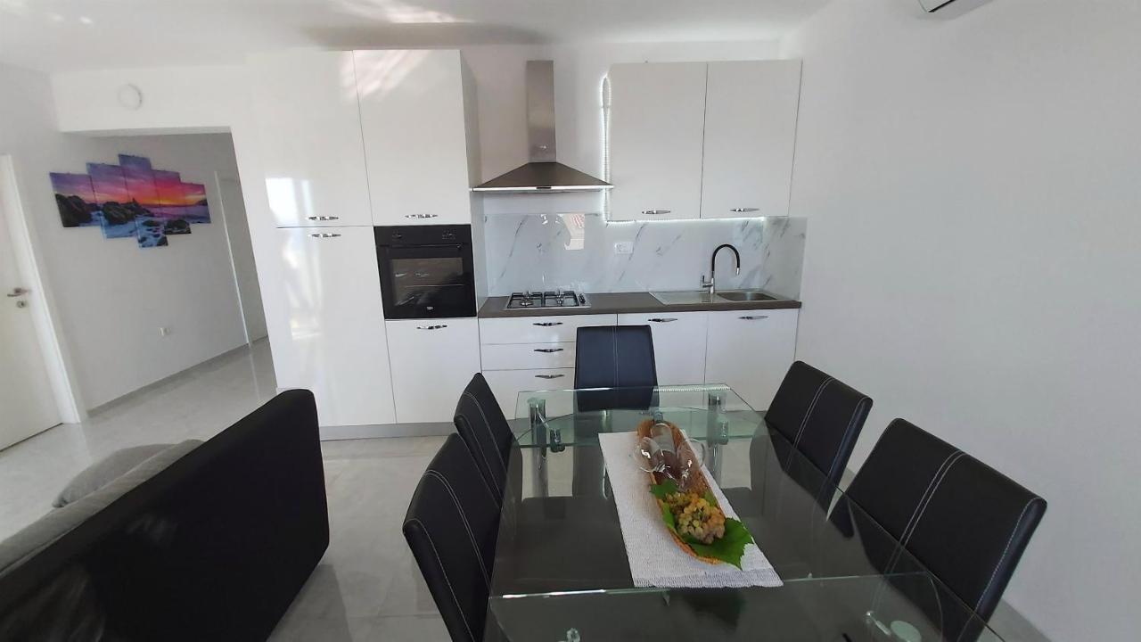 Apartments Zorica Duce Bagian luar foto