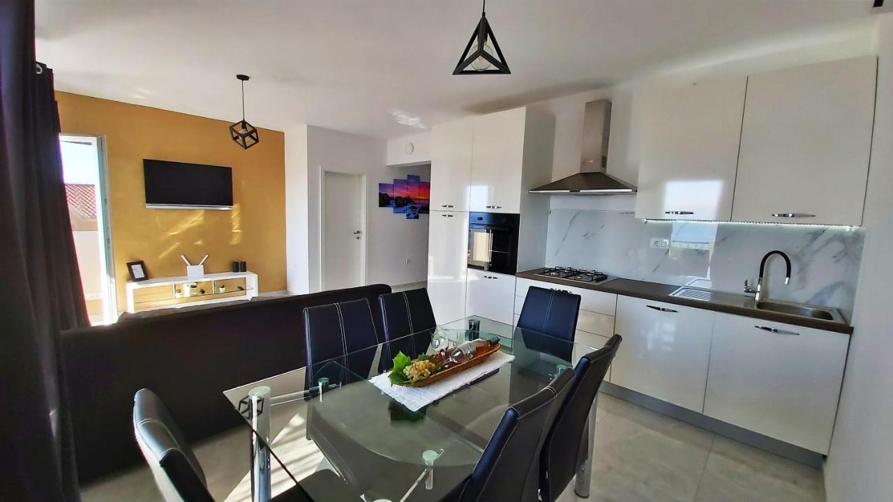 Apartments Zorica Duce Bagian luar foto