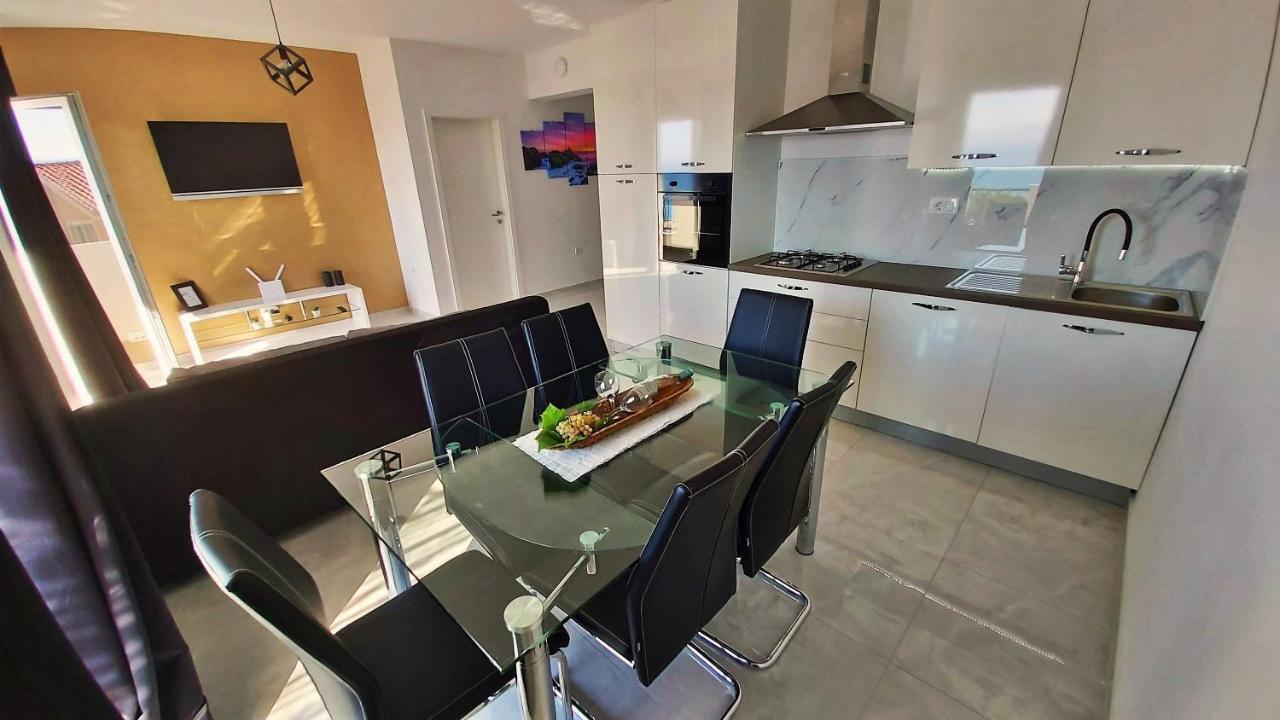 Apartments Zorica Duce Bagian luar foto