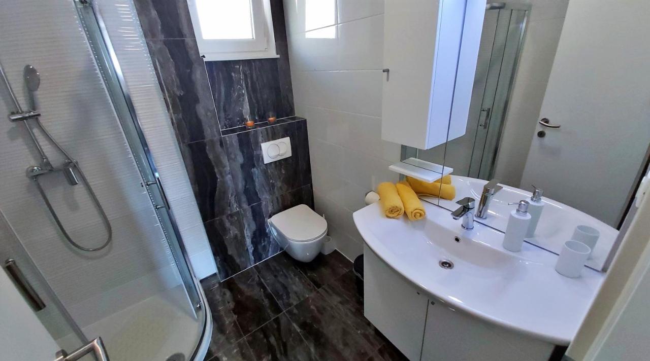 Apartments Zorica Duce Bagian luar foto